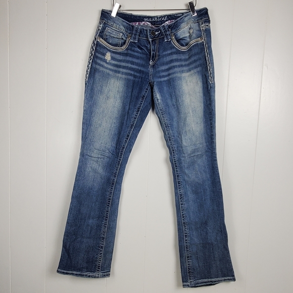Maurices bootcut contrasting stitching jeans size 5 / 6 - Picture 1 of 15